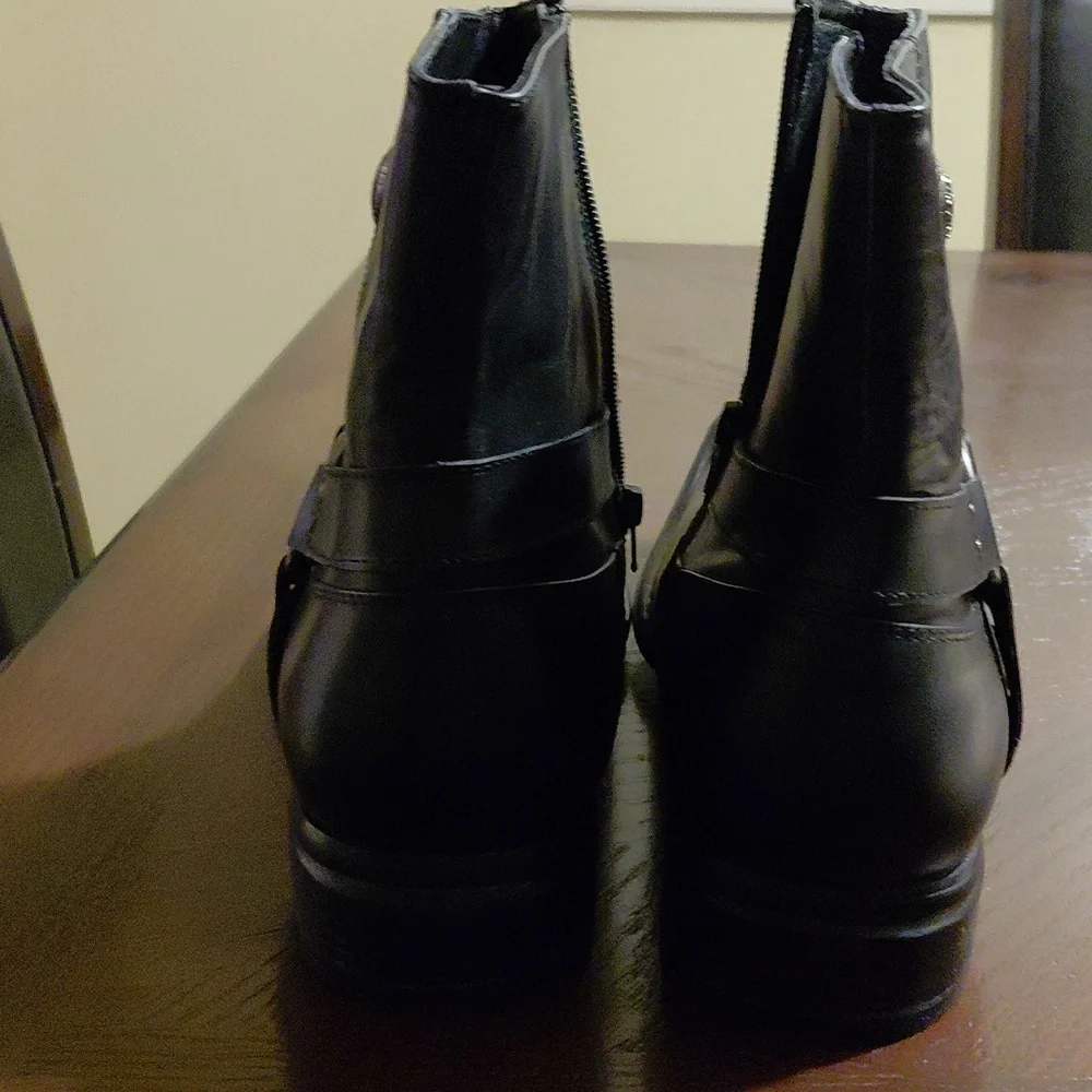Via Spiga Men's Black Leather Boots.
